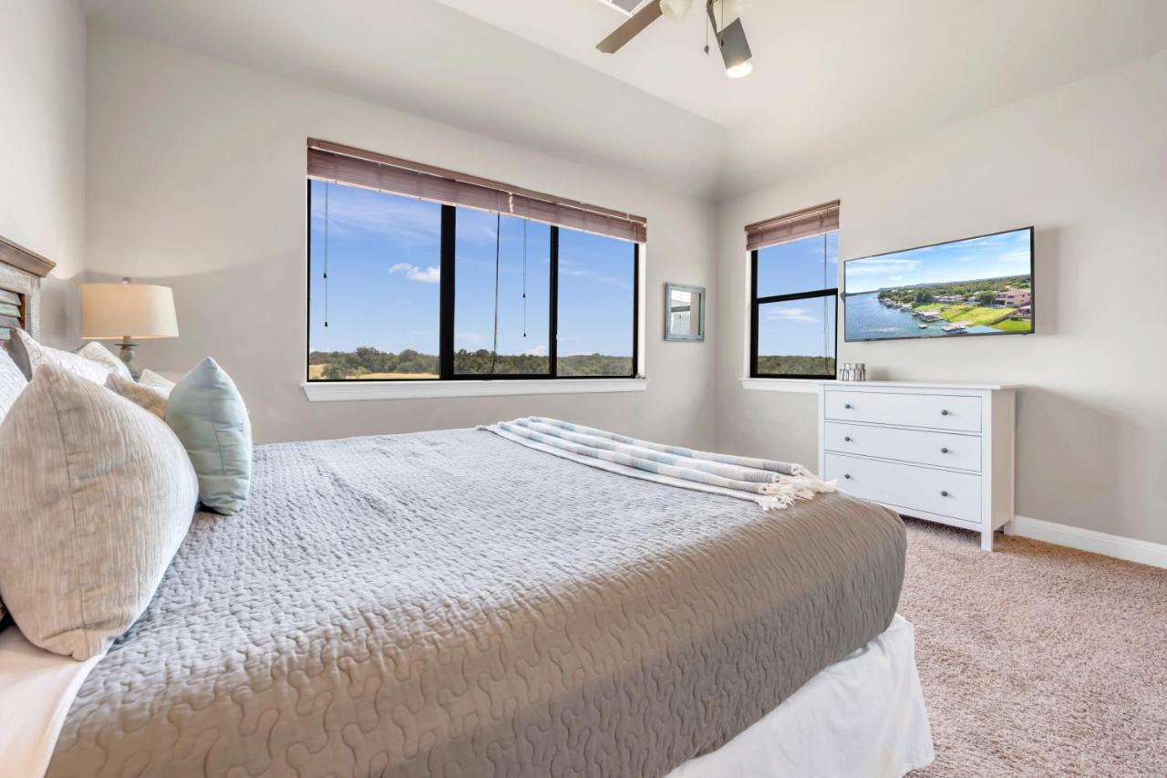 119 Christopher Concierge Services Available Kingsland Luaran gambar