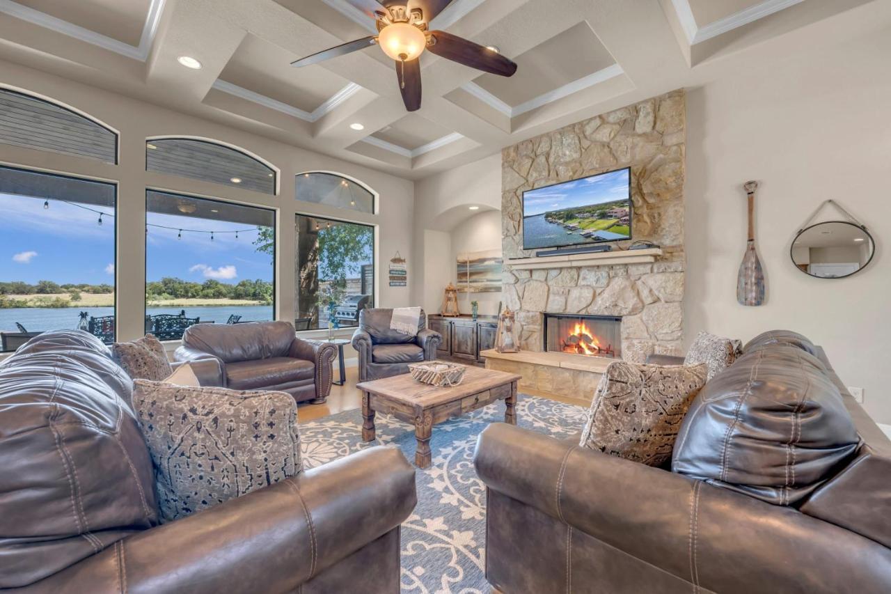 119 Christopher Concierge Services Available Kingsland Luaran gambar